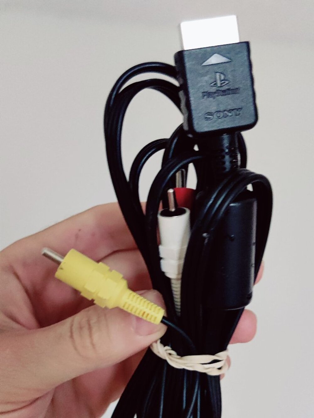 Sony PlayStation Genuine OEM Composite AV Cable Cord PS1 PS2 Red White Yellow
